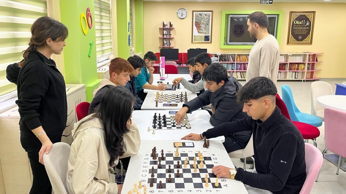Okulumuzda Satranç Turnuvası Düzenlendi.
